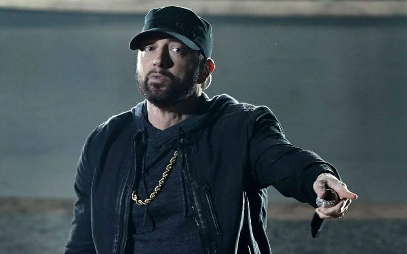 Greatest-White-Rappers-Eminem-800x500